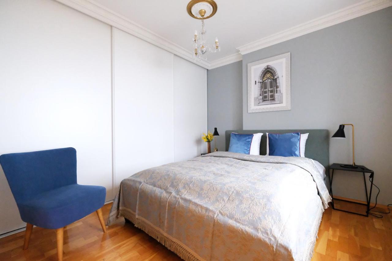 Tallinn City Apartments - 2 Bedroom On Old Town Main Street Viru Esterno foto
