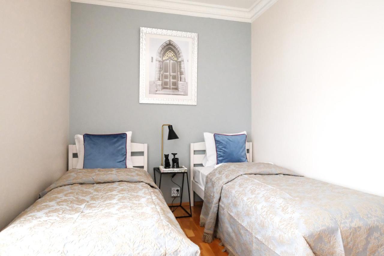 Tallinn City Apartments - 2 Bedroom On Old Town Main Street Viru Esterno foto